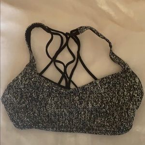 LULULEMON SPORTS BRA SIZE 4